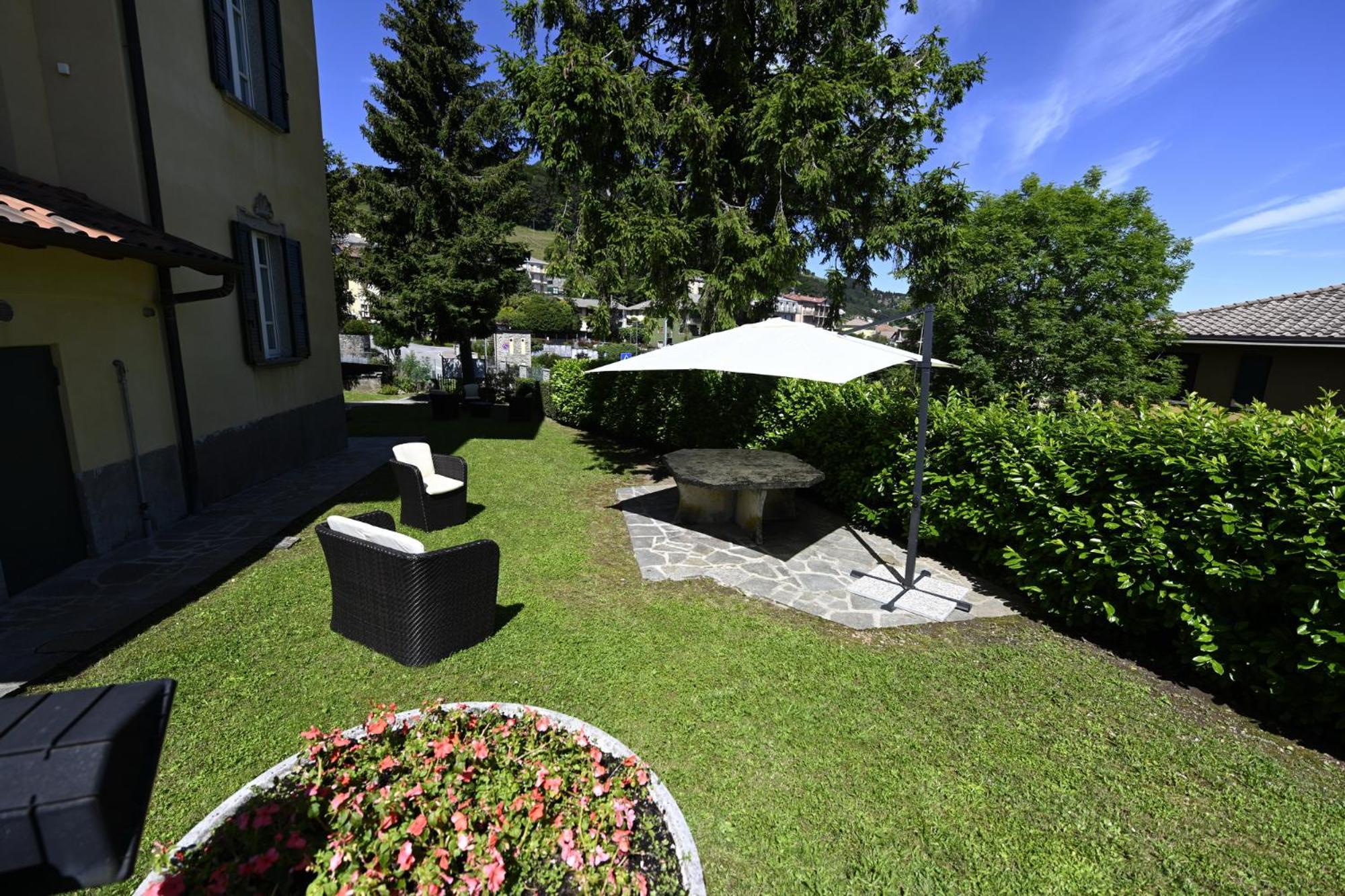 Residenza Villa Maria Roncola エクステリア 写真
